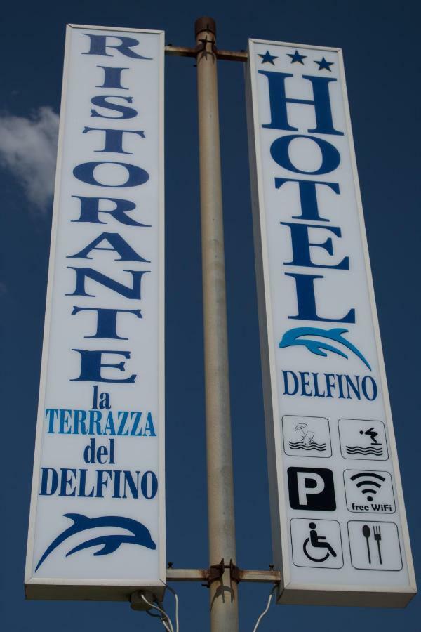 Hotel Delfino Марина ди Карара Екстериор снимка